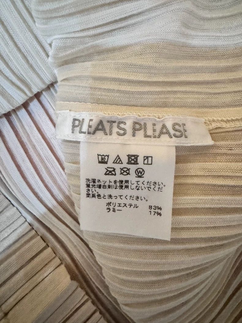 Issey Miyake Issey Miyake Off-white pleated short-sleeved shirt Size L / US 10 / IT 46 - 5 Thumbnail