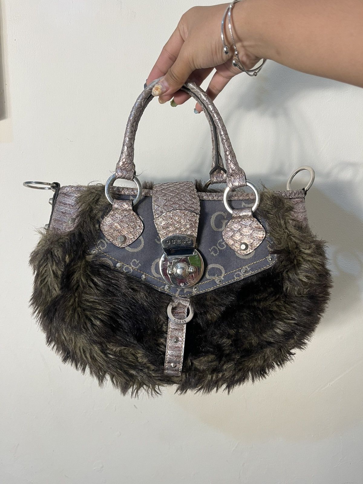 Guess Vtg GUESS fur handle bag Size ONE SIZE - 1 Thumbnail