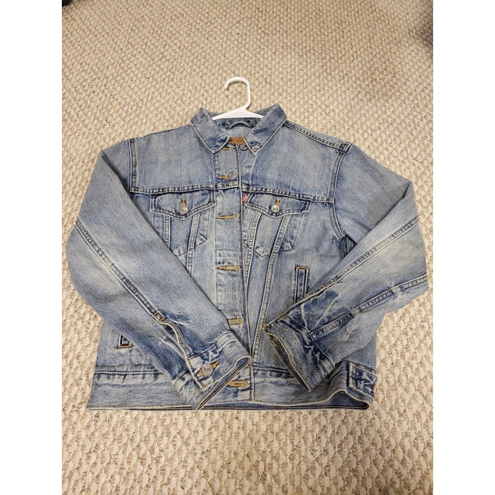 Levi's Levis Strauss Vintage Women's Denim Jacket Size Small. Size S / US 4 / IT 40 - 1 Thumbnail
