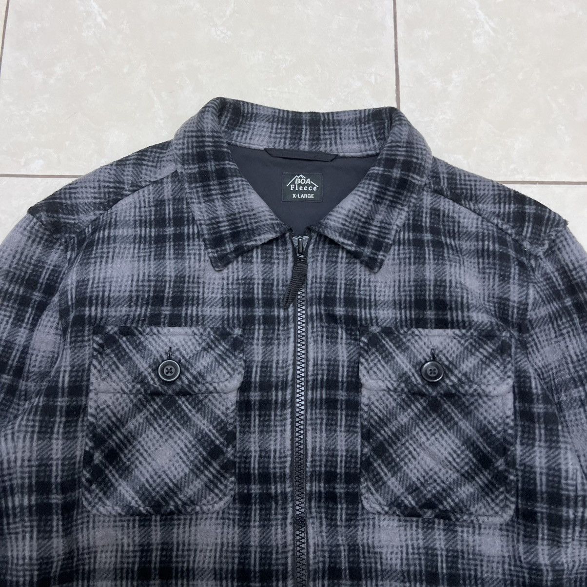 Flannel JapaneseBrand Uniqlo Boa Fleece Flannel Zip Up Jacket Size US XL / EU 56 / 4 - 3 Thumbnail