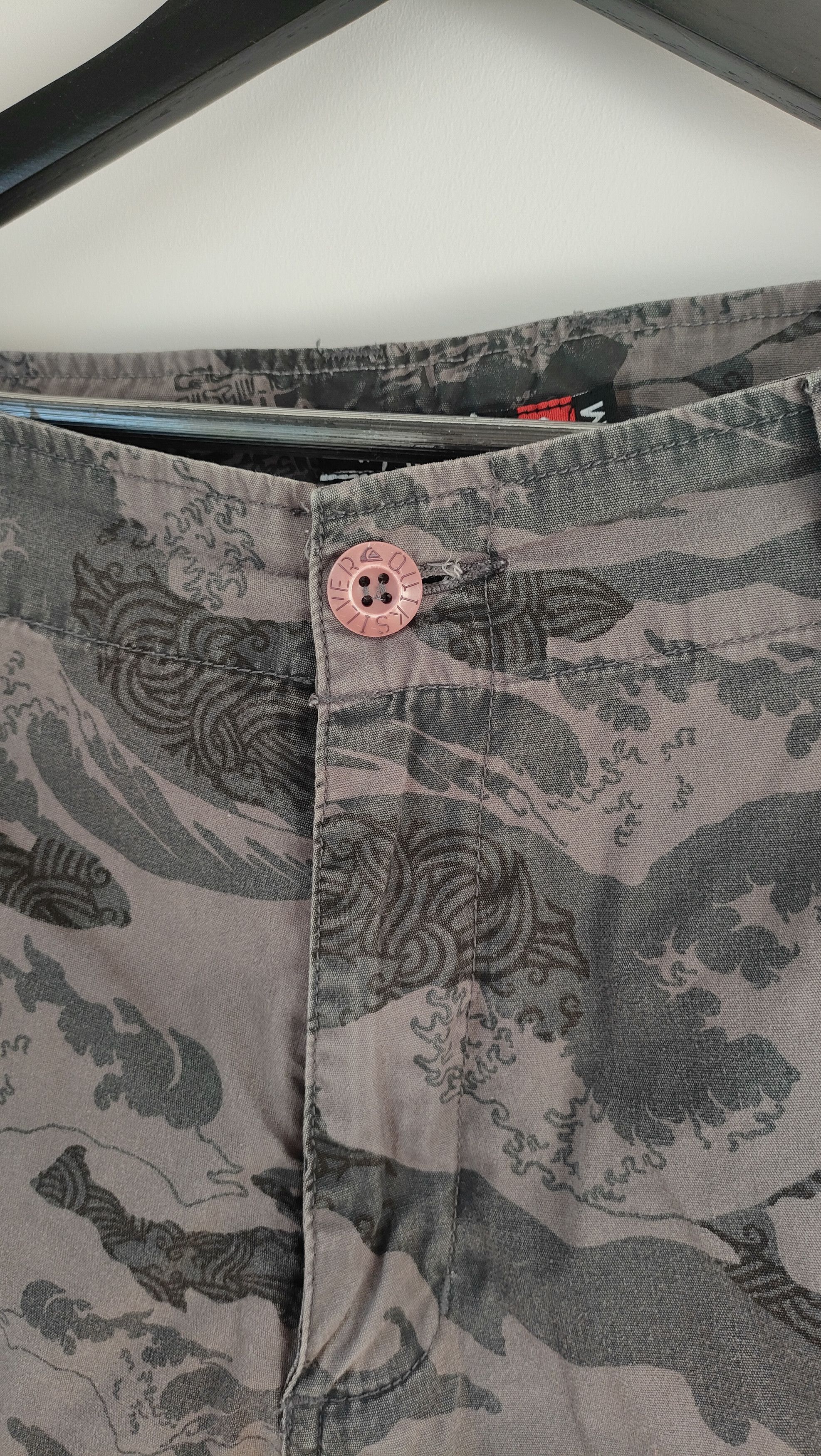 Maharishi 2000s Quiksilver x Maharishi 'Wave DPM' cargo shorts Size US 30 / EU 46 - 8 Thumbnail