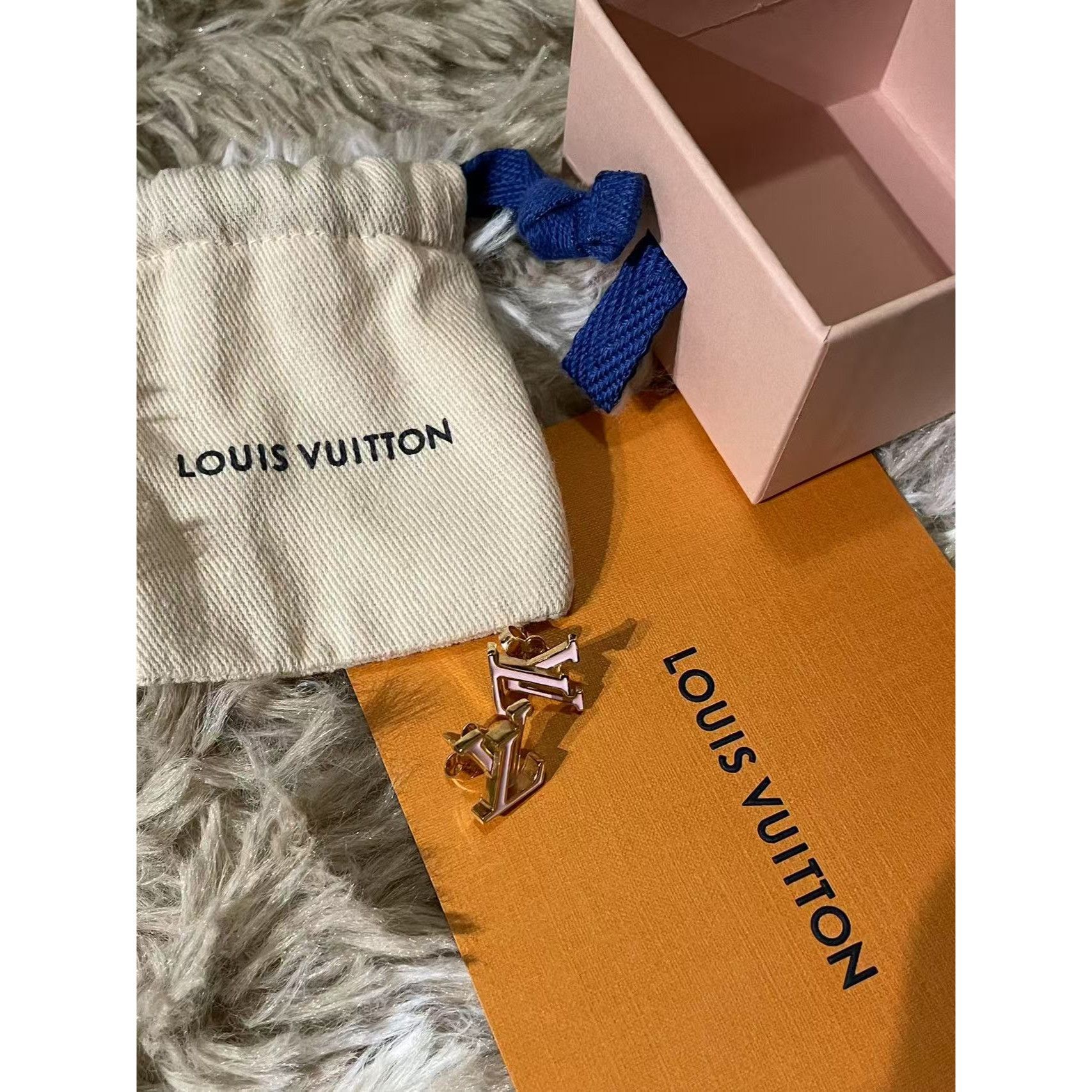 Louis Vuitton Louis Vuitton Authentic Gold & Pink LV Monogram Stud Earring Size ONE SIZE - 2 Thumbnail