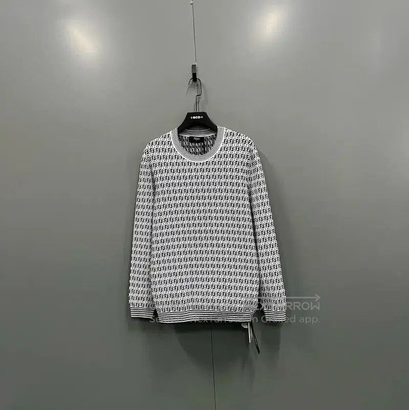 Fendi Fendi Light Gray Wool Long Sleeve Knitted Top . Size XXS / US 00 / IT 34 - 1 Thumbnail