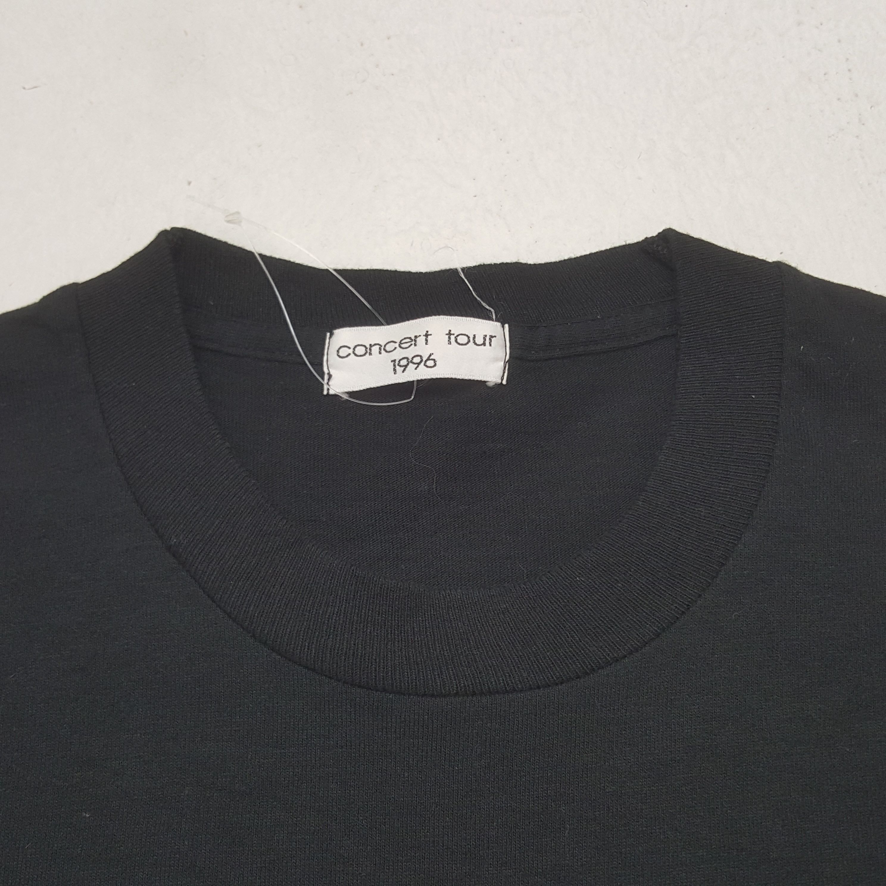Band Tees Vintage Sun Flower Concept tour 1996 Tshirt Size US M / EU 48-50 / 2 - 4 Thumbnail