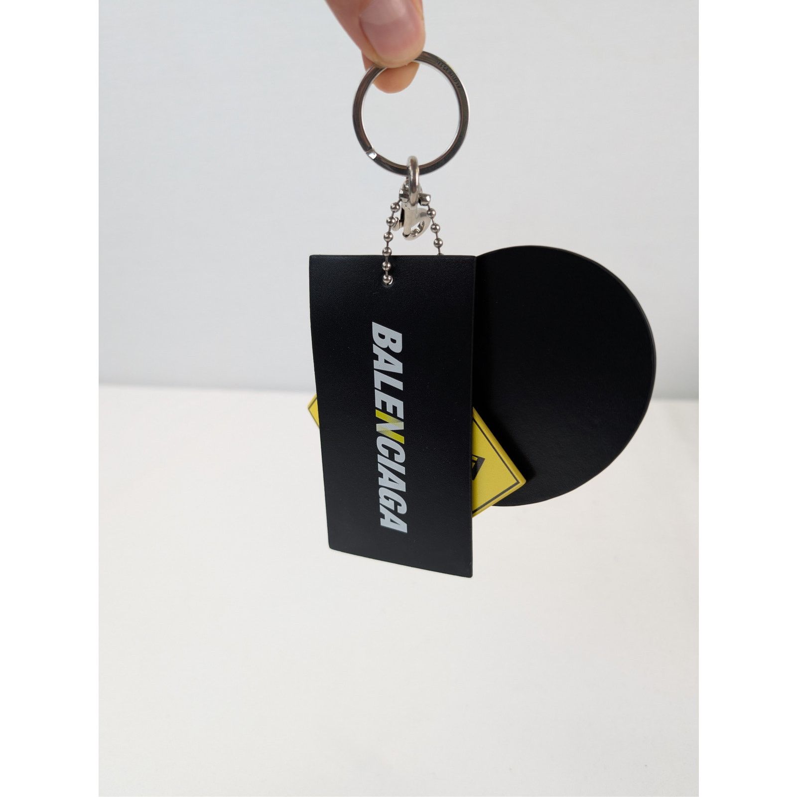 Balenciaga o1rshd1 Size: OS / Balenciaga Three-Tag keyring / Bag Charm Size ONE SIZE - 6 Thumbnail