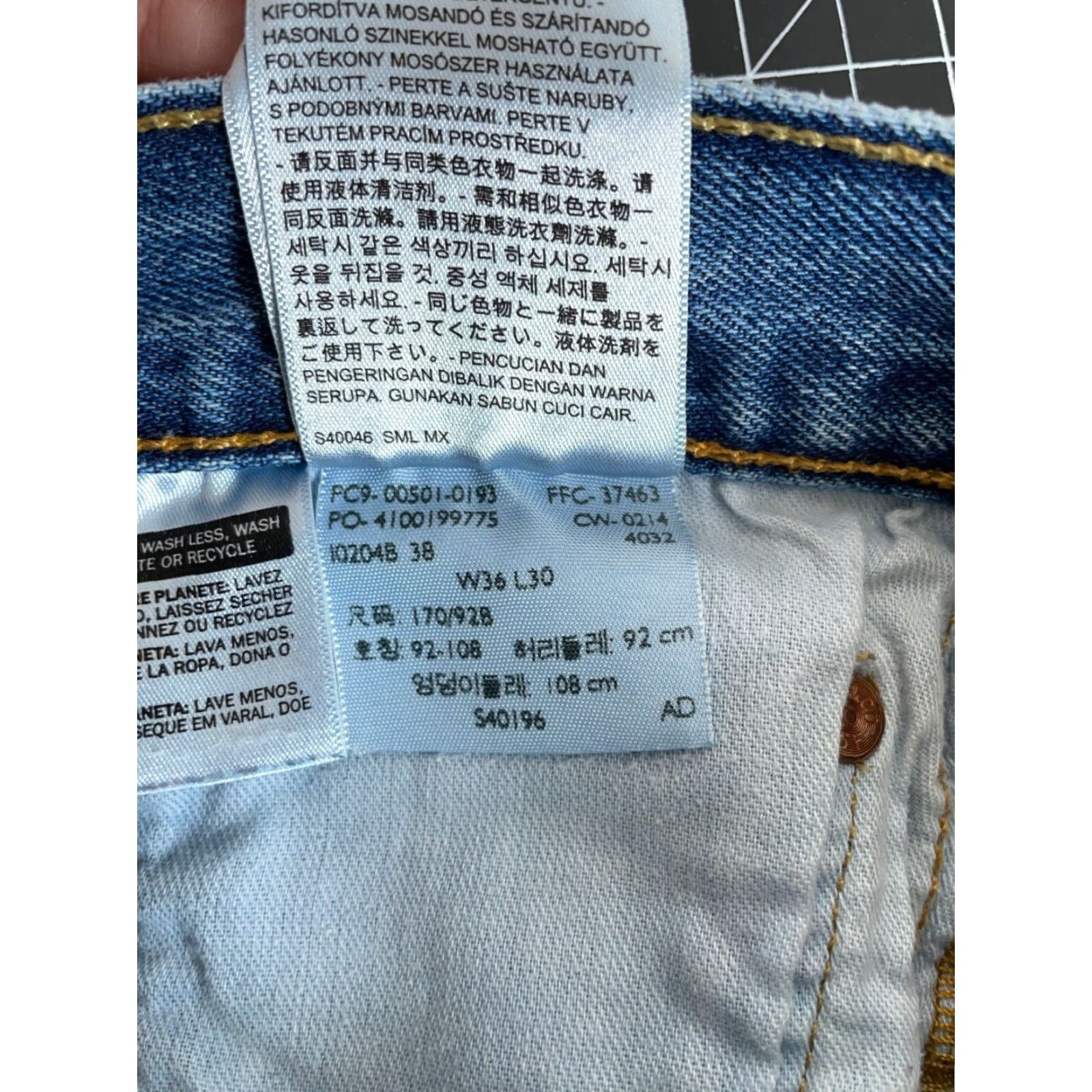 Levi's Levi's 501 XX Jeans Mens 36 x 30 Blue Denim Stonewash Button Fly Straight Regular Mens Size US 36 / EU 52 - 5 Thumbnail