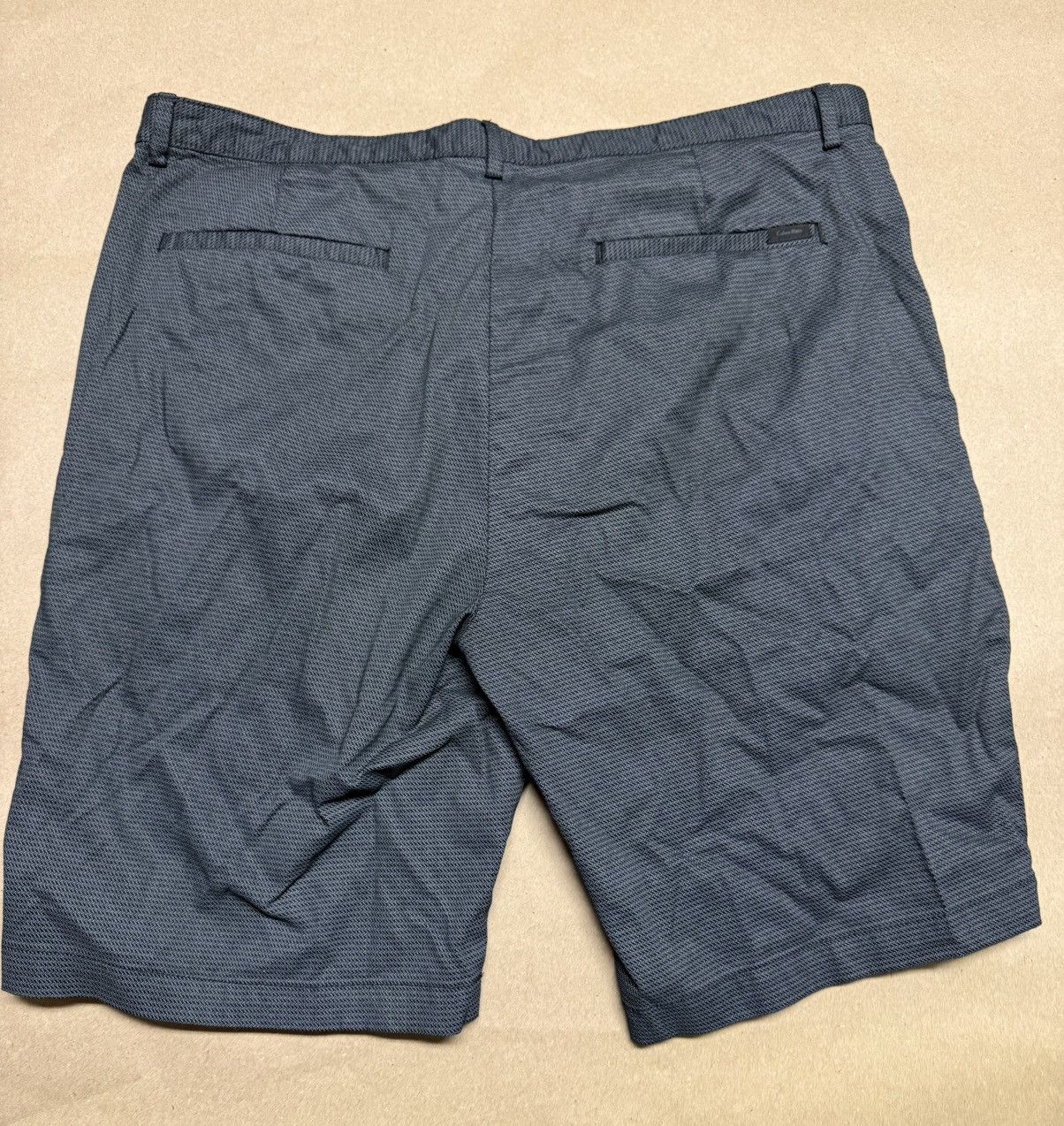 Calvin Klein Calvin Klein Shorts Mens 38 Black Chino Pocket Casual Rare! Size US 38 / EU 54 - 2 Thumbnail