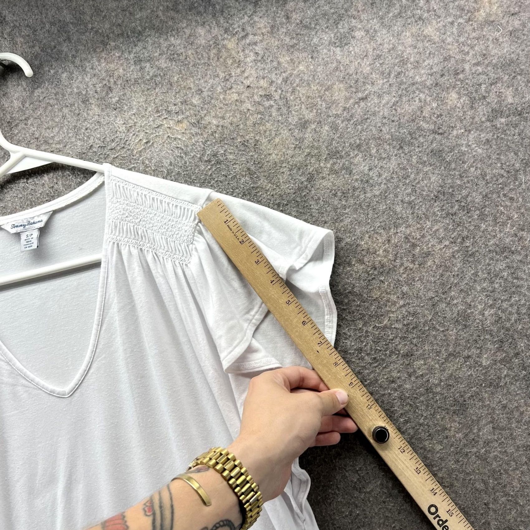 Tommy Bahama VINTAGE Tommy Bahama Shirt Womens Small Petite White V-Neck Flutter Sleeve Top Size S / US 4 / IT 40 - 4 Thumbnail
