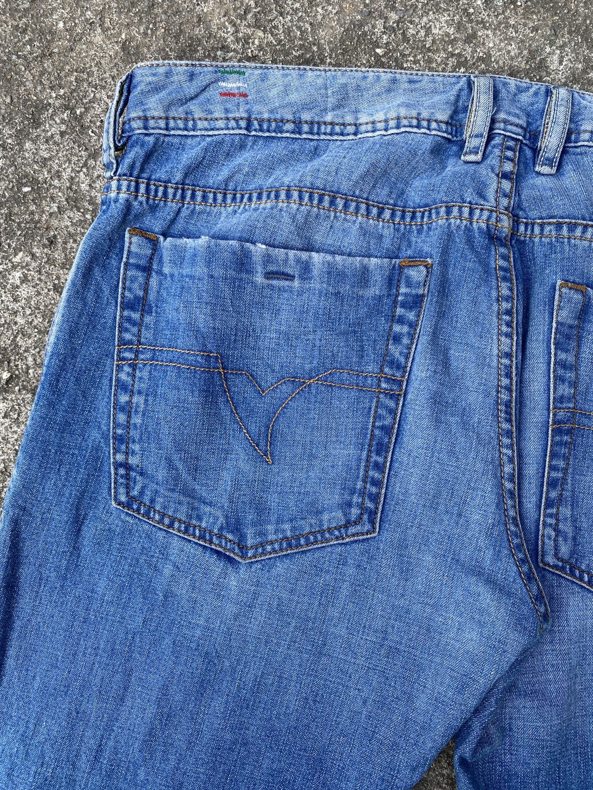 Diesel × Japanese Brand × Tornado Mart Diesel Zathan Blue Faded Flare Denim Size US 34 / EU 50 - 11 Thumbnail