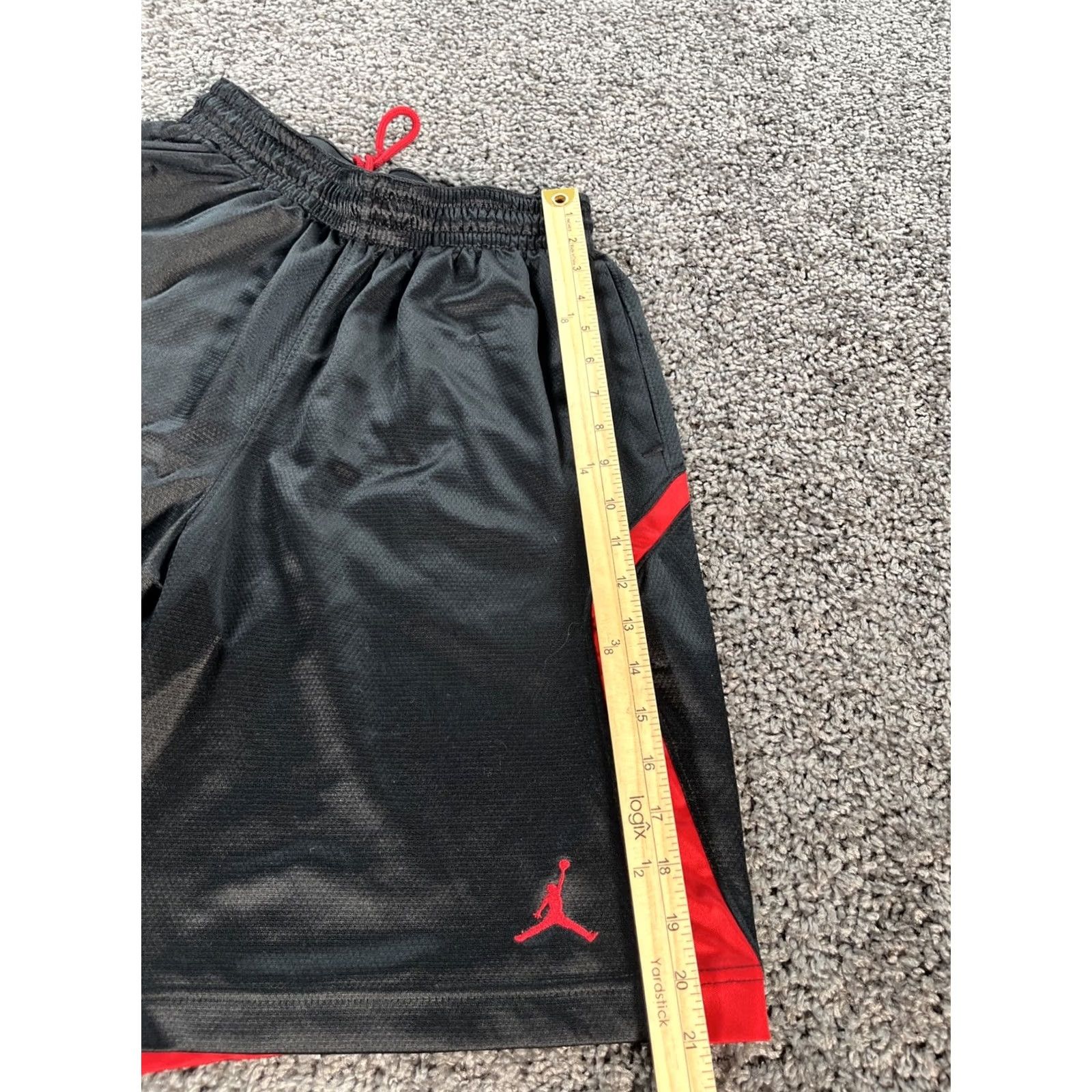 Jordan Brand Air Jordan Basketball Shorts Mens M Black Red Jumpman Baggy Warm Up Size US 31 - 2 Thumbnail