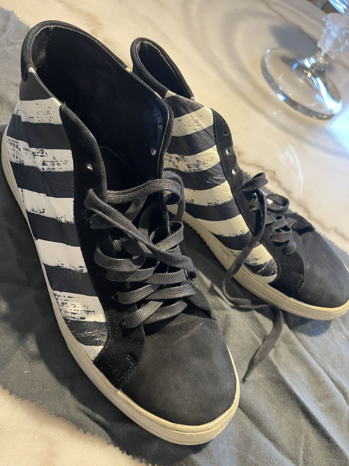 Off-White Off white mens high top sneakers 43 Size US 9.5 / EU 42-43 - 1 Thumbnail