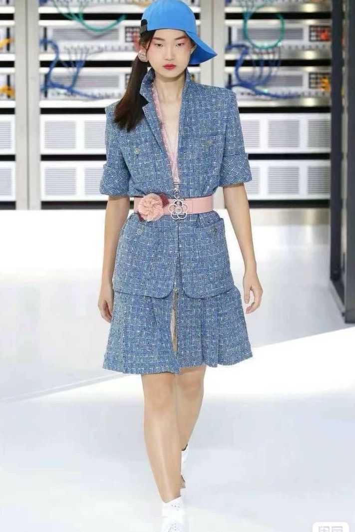 Chanel Chanel 17S Current Series Blue long-sleeved tweed four-poc Size XS / US 0-2 / IT 36-38 - 3 Thumbnail