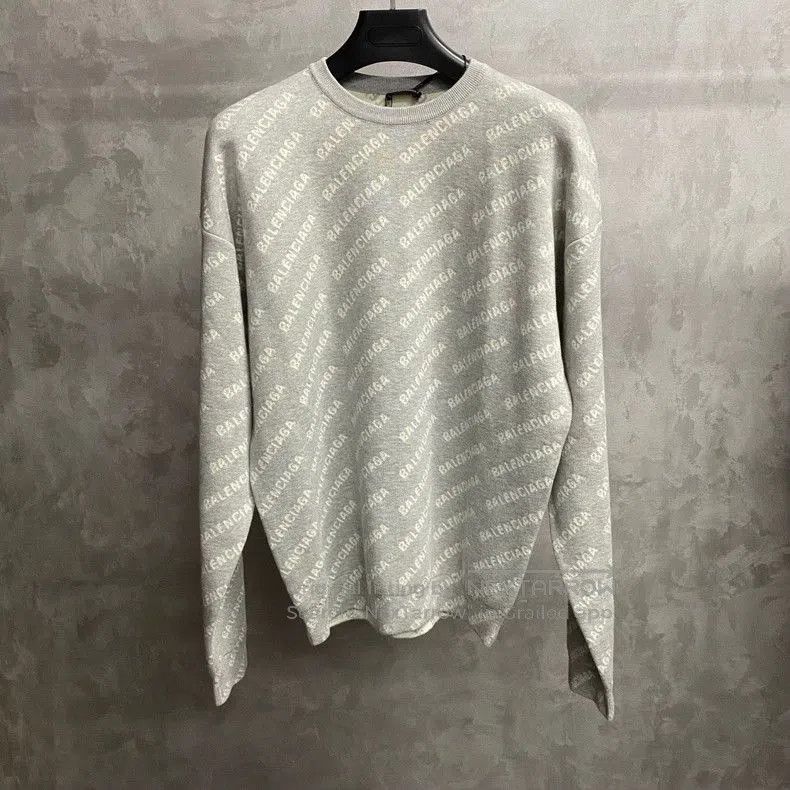 Balenciaga Balenciaga Grey Logo Knit Sweater. Size US XS / EU 42 / 0 - 1 Thumbnail