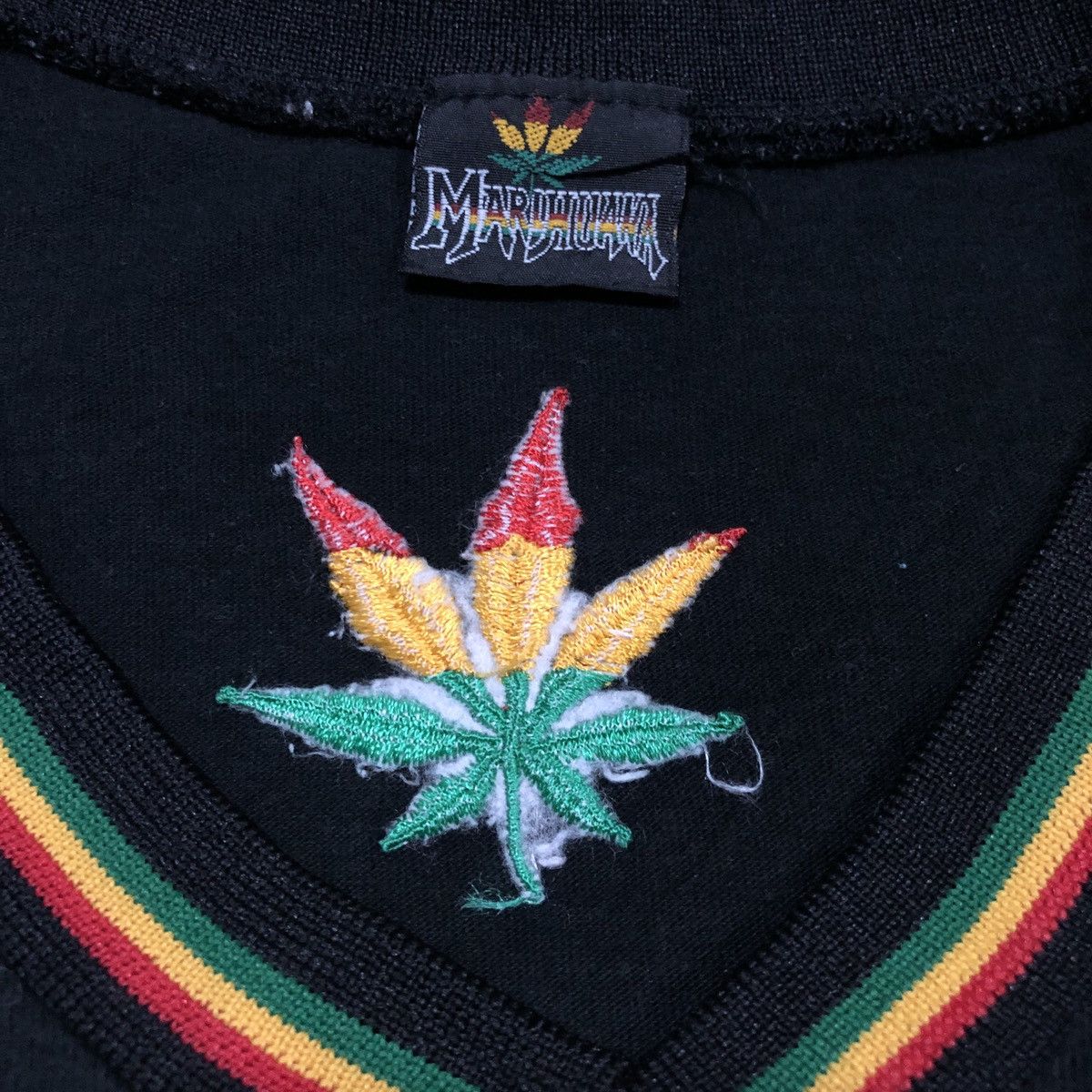 Vintage Vintage Marijuana Mickey Embroidered Hip Hop Oversized Tee Size US XL / EU 56 / 4 - 4 Thumbnail