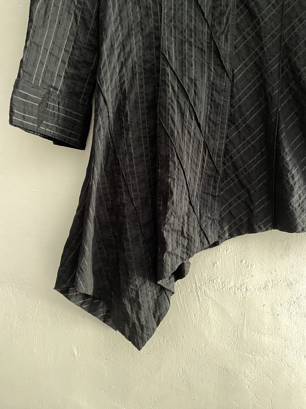 14th Addiction Vintage Doho assymmetric buttons shirt gothic style Size US M / EU 48-50 / 2 - 4 Thumbnail