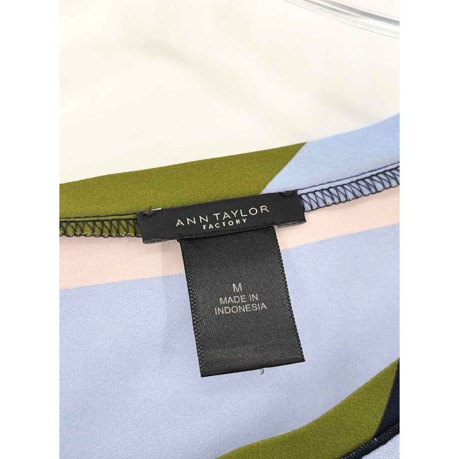Ann Taylor VINTAGE Ann Taylor Green Blouse Medium Size M / US 6-8 / IT 42-44 - 3 Thumbnail
