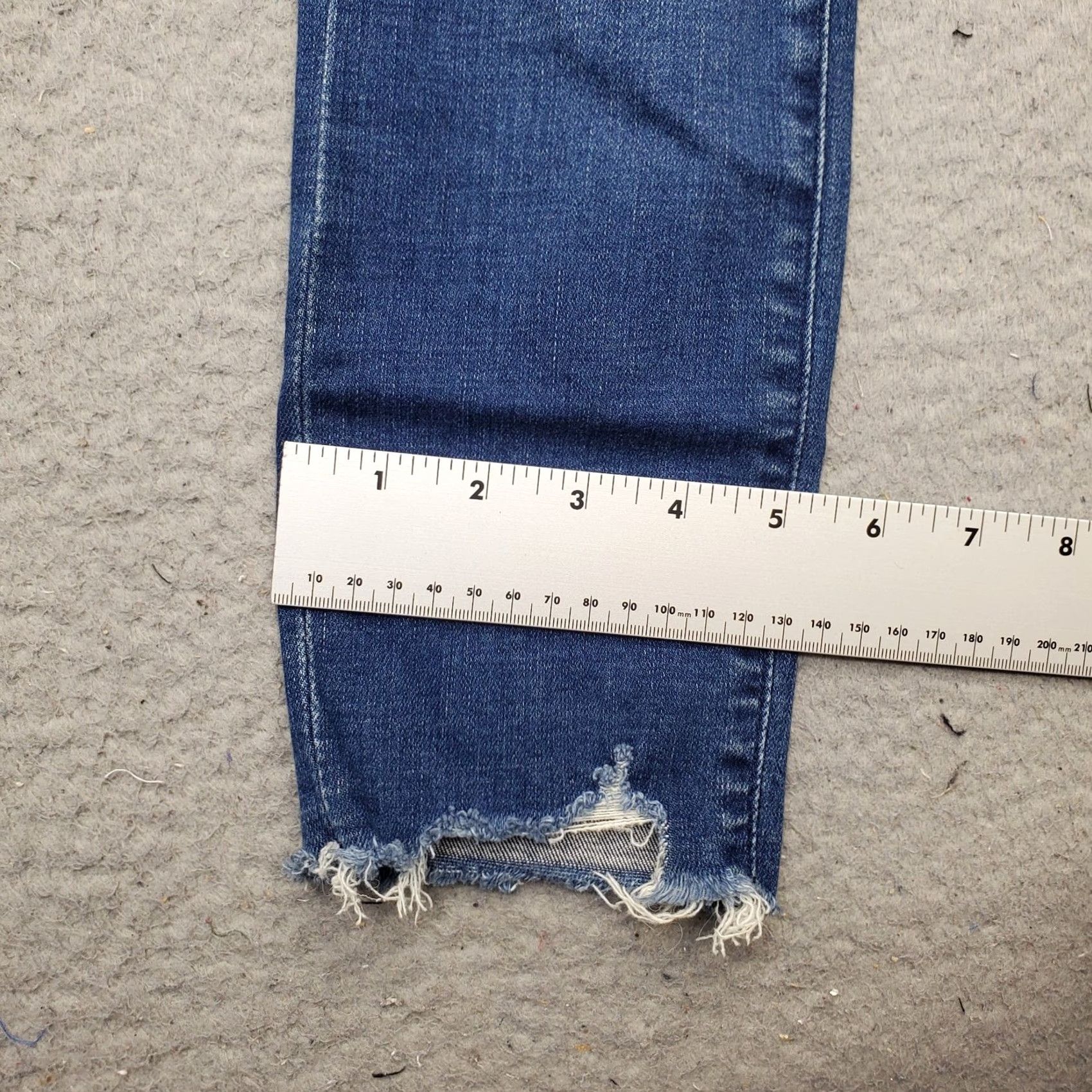 Abercrombie & Fitch Abercrombie & Fitch Jeans Womens 26/2 Blue Distressed High Rise Super Skinny Leg Size 26/2 Womens Distressed High Rise Jeans Size 26" / US 2 / IT 38 - 5 Thumbnail