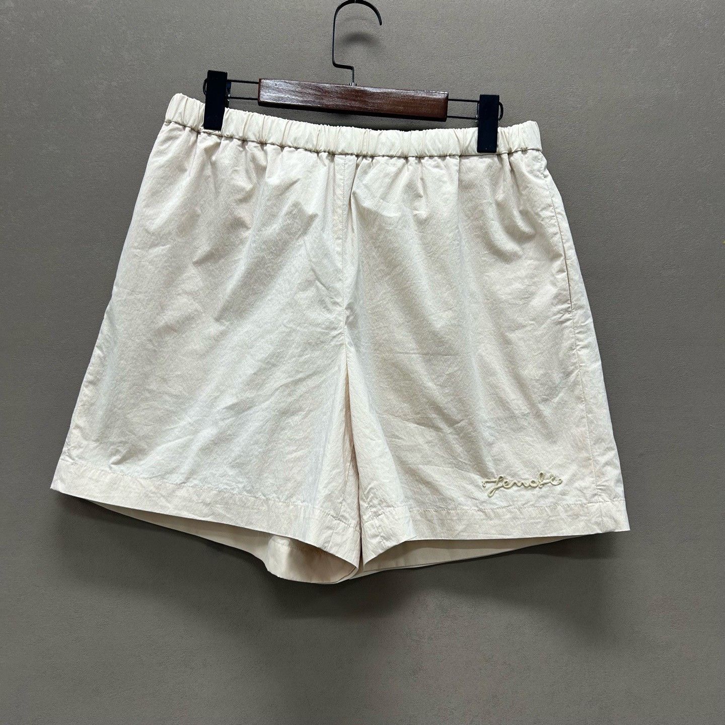 Fendi Fendi Embroidered Logo Casual Shorts Size US 32 / EU 48 - 1 Thumbnail