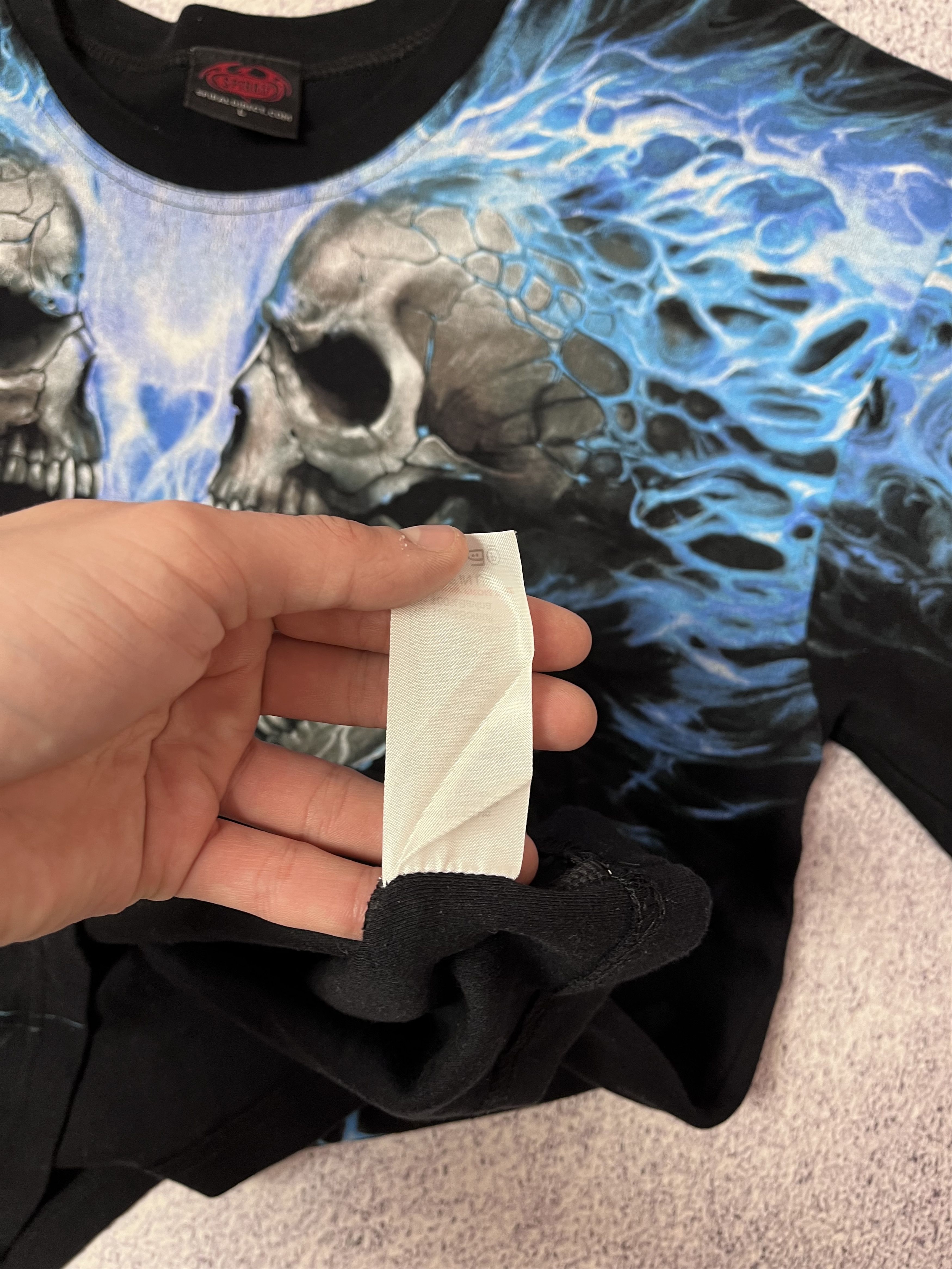 Japanese Brand Mens merch t-shirt Spiral Skulls Death size L Size US L / EU 52-54 / 3 - 7 Thumbnail