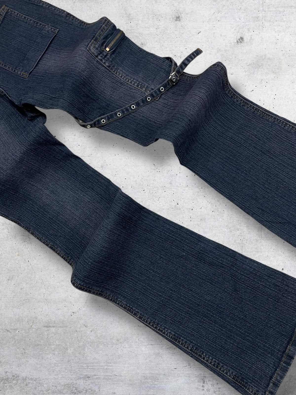 Beauty Beast VINTAGE HAPHAZARD 90S JAPAN DESIGNER FLARED BONDAGE OG DENIM Size US 27 - 14 Thumbnail