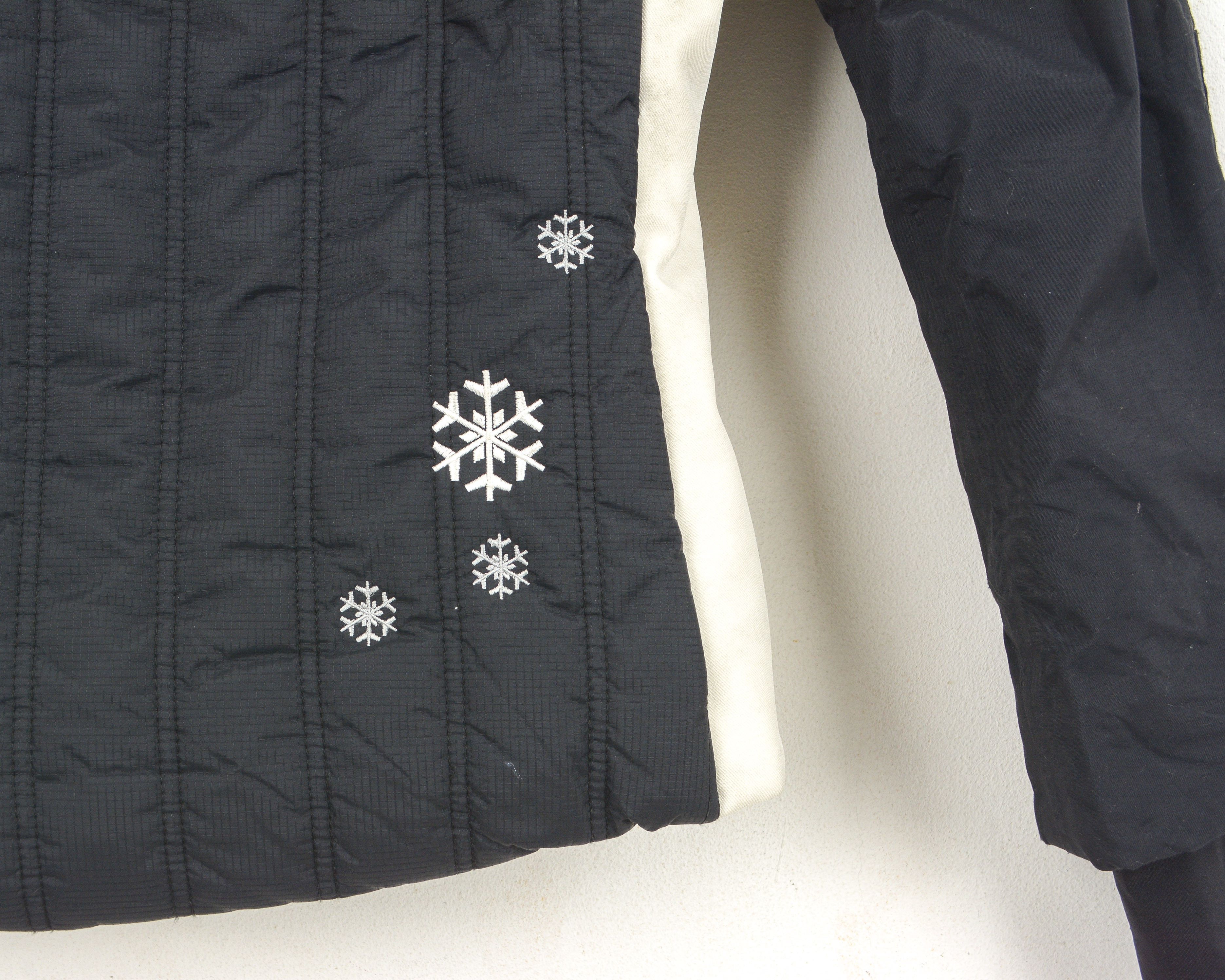 Peak Performance HIPE BLANCA J Thermo Plus Women XS Jacket Coat Hooded Parka Size XS / US 0-2 / IT 36-38 - 4 Thumbnail