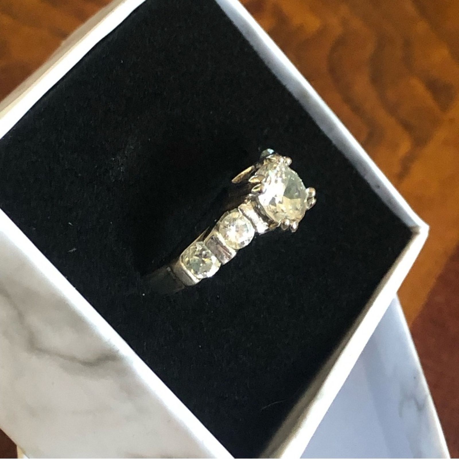 Vintage Vintage 14kt white gold cubic zirconia wedding band Size ONE SIZE - 3 Thumbnail