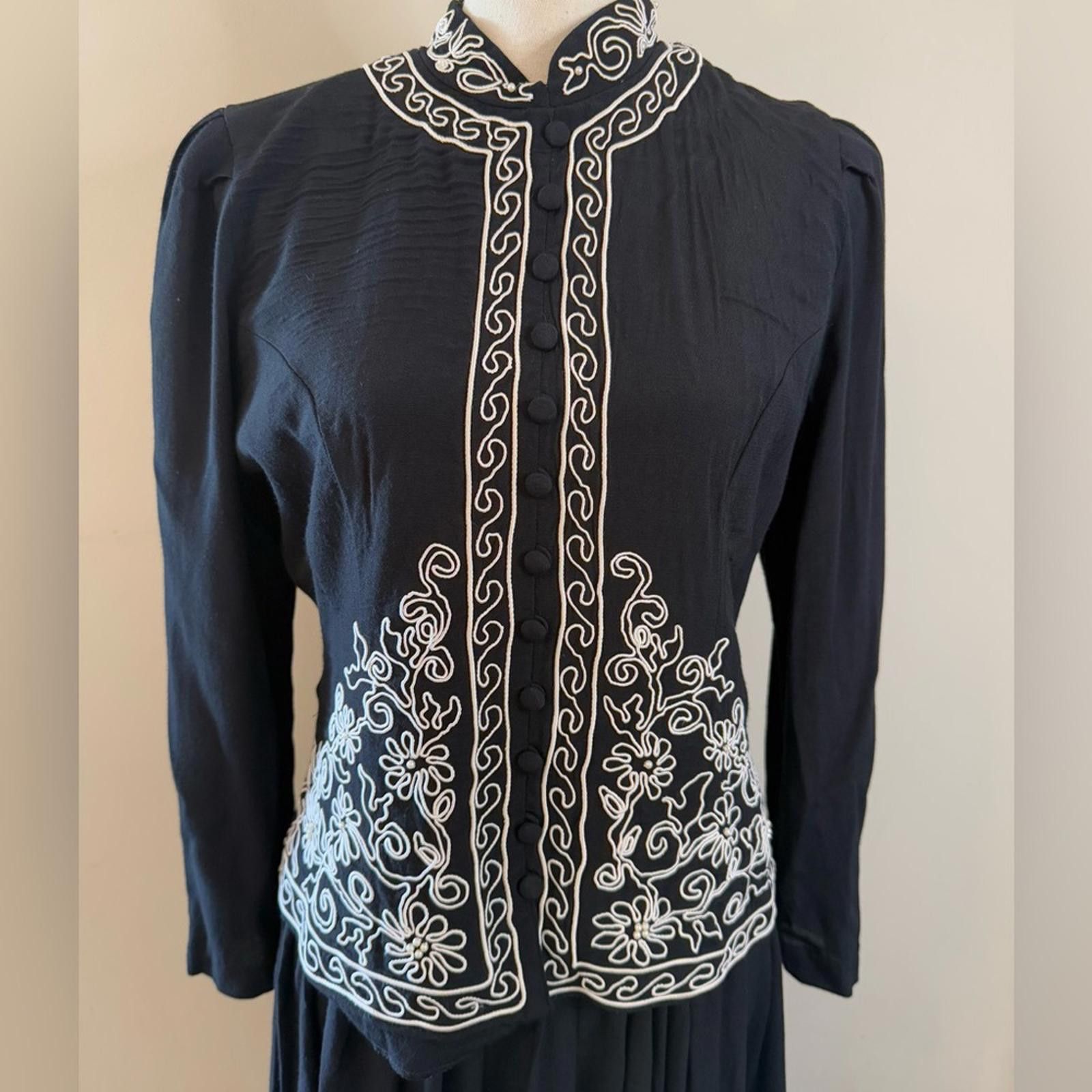 Other Karin Stevens Petites vintage black embroidered maxi dress 8 Size M / US 6-8 / IT 42-44 - 2 Thumbnail