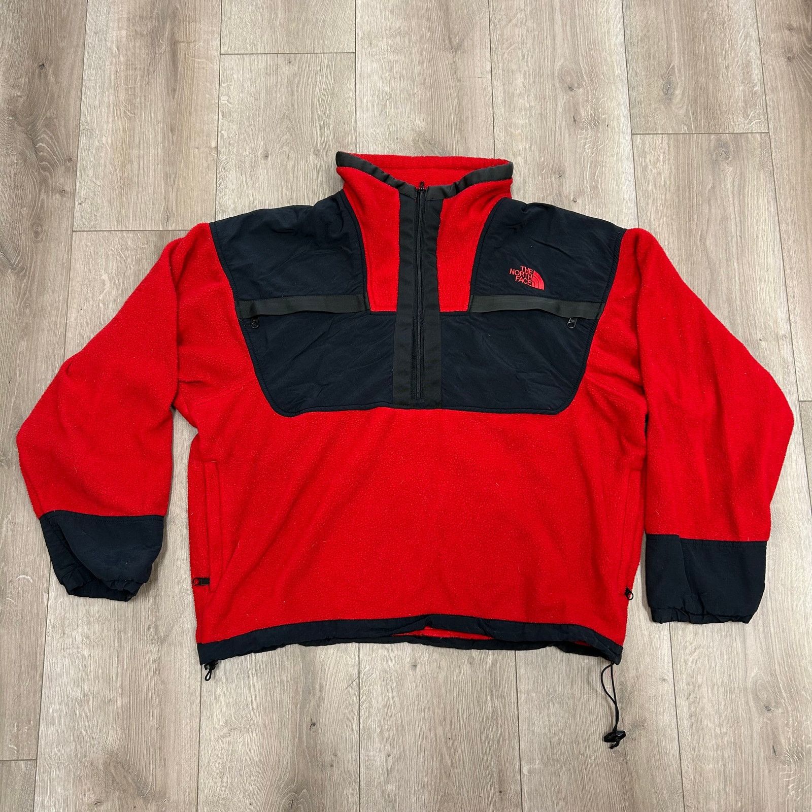 The North Face vintage The North Face red black fleece pullover jacket Size US L / EU 52-54 / 3 - 1 Thumbnail