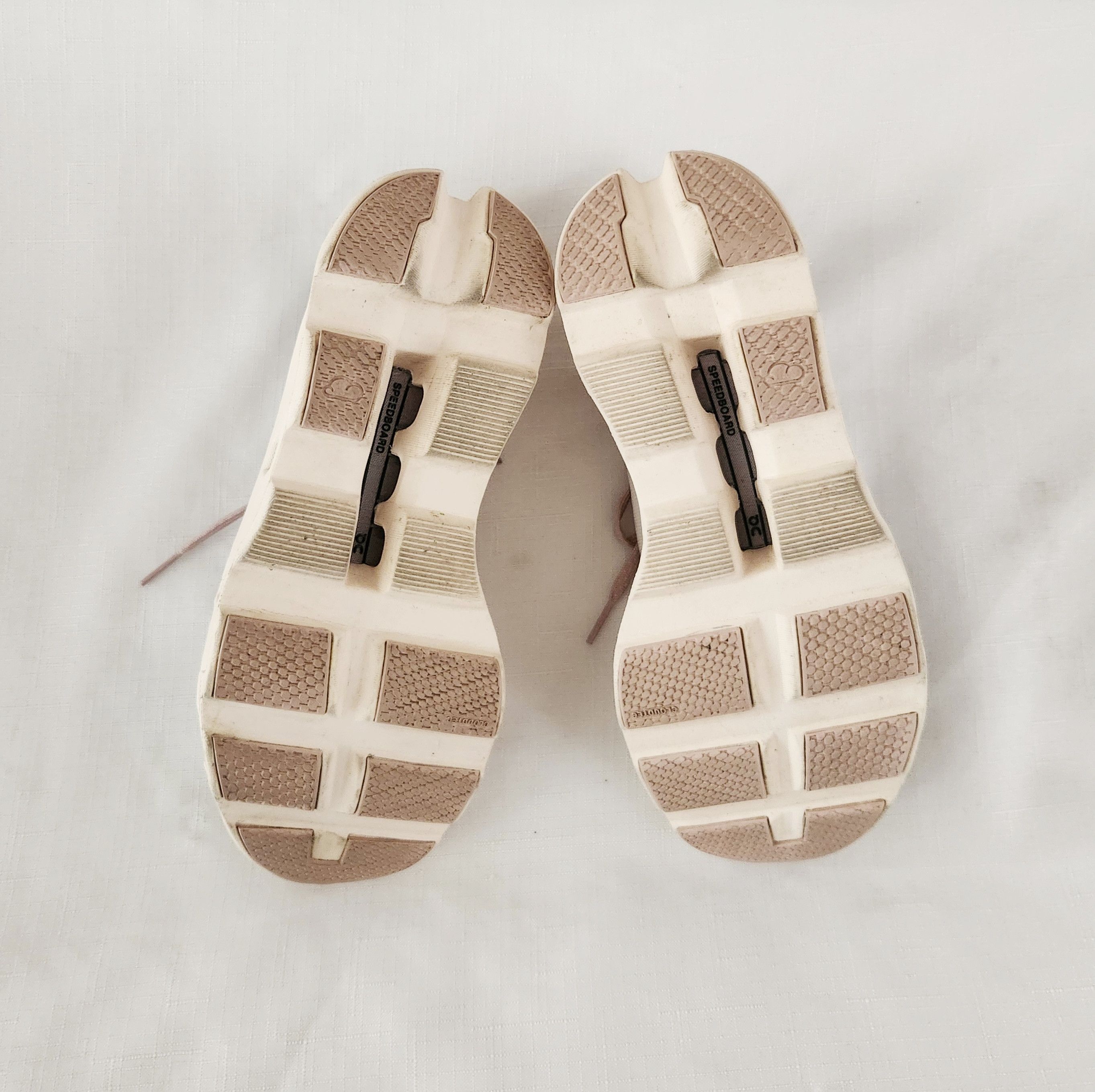 On On Running Women's Cloudmonster Shoes Moon Fawn pink SZ 9 Size US 9 / IT 39 - 14 Thumbnail
