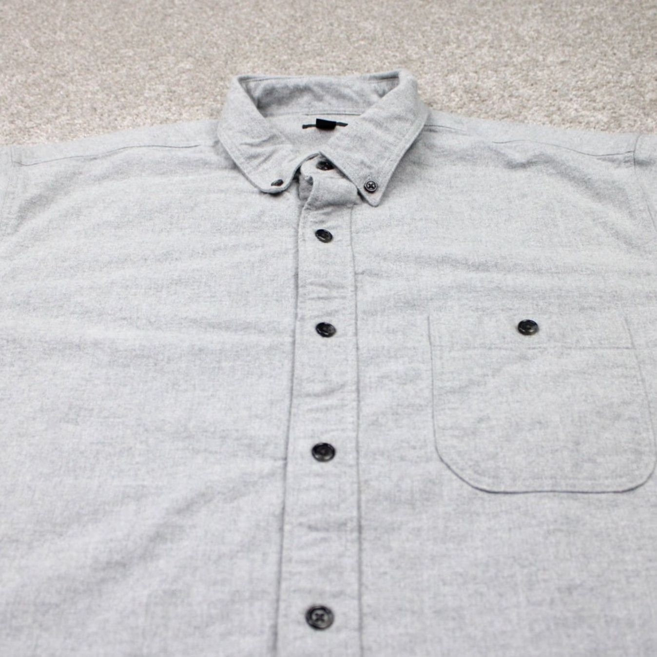 J.Crew J.CREW Shirt Mens Large Gray Cotton with Leather Elbow Patches L/S Button Down Size US L / EU 52-54 / 3 - 4 Thumbnail