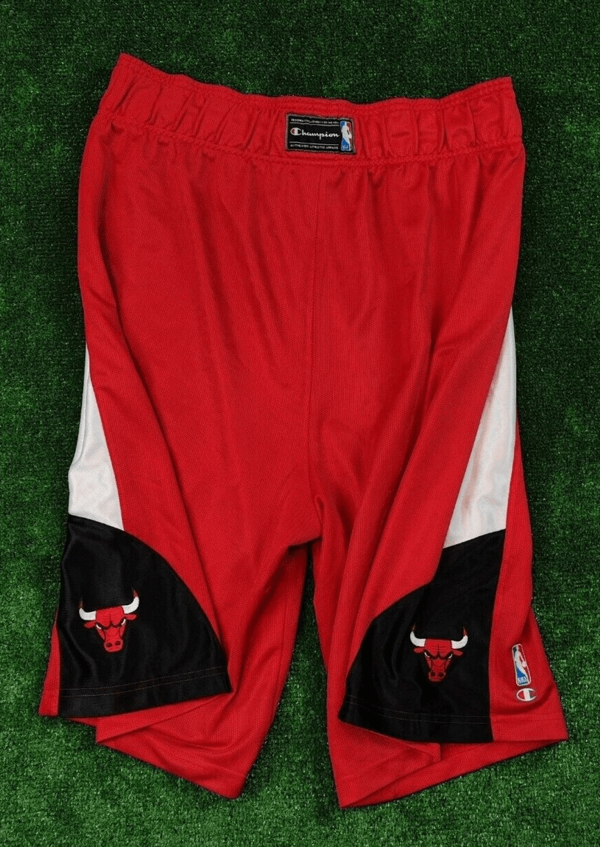 Champion VINTAGE Chicago Bulls Champion Shorts Adult XXL NBA Size US 42 / EU 58 - 3 Thumbnail