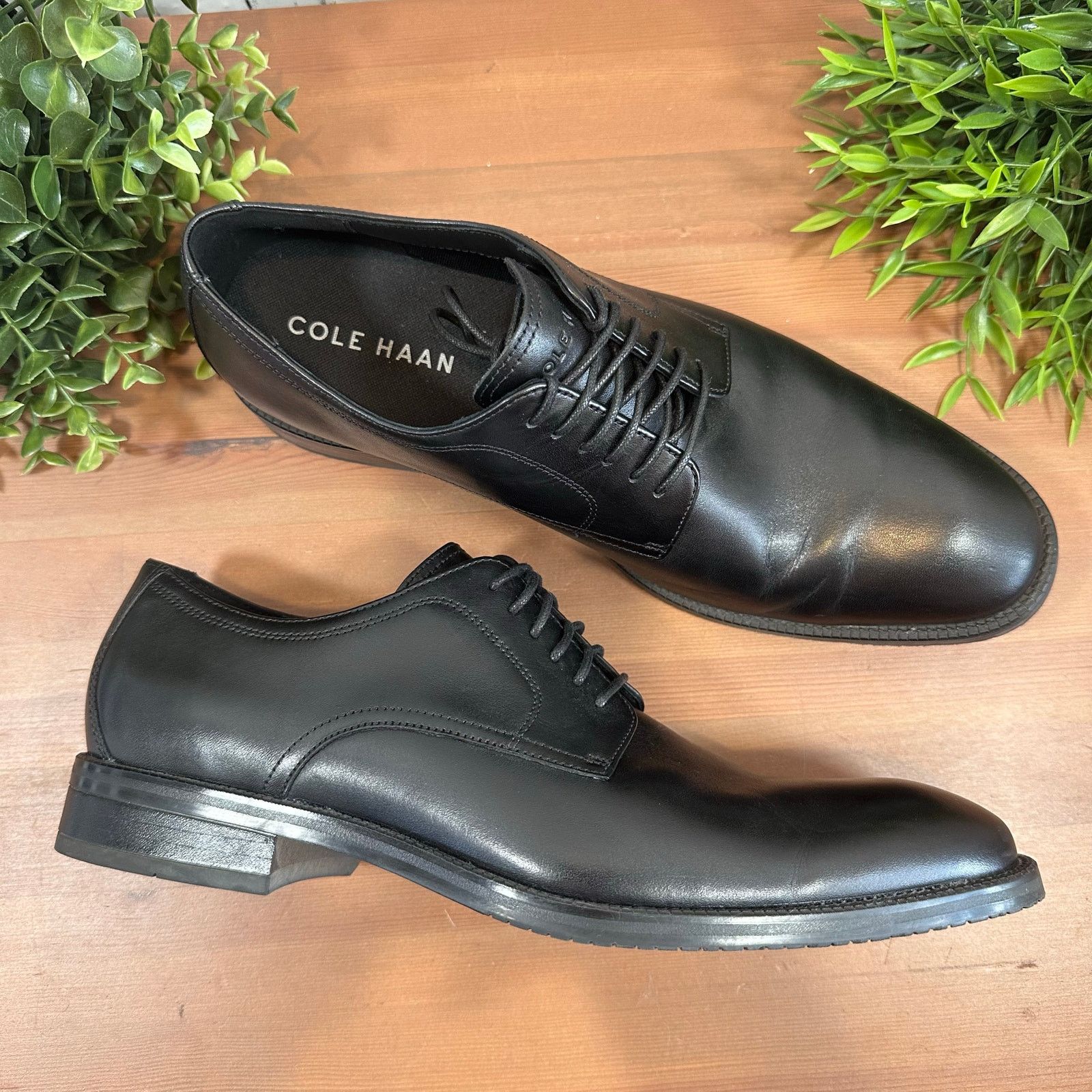 Cole Haan Modern Essentials Leather Plain Toe Oxfords Black Footwear