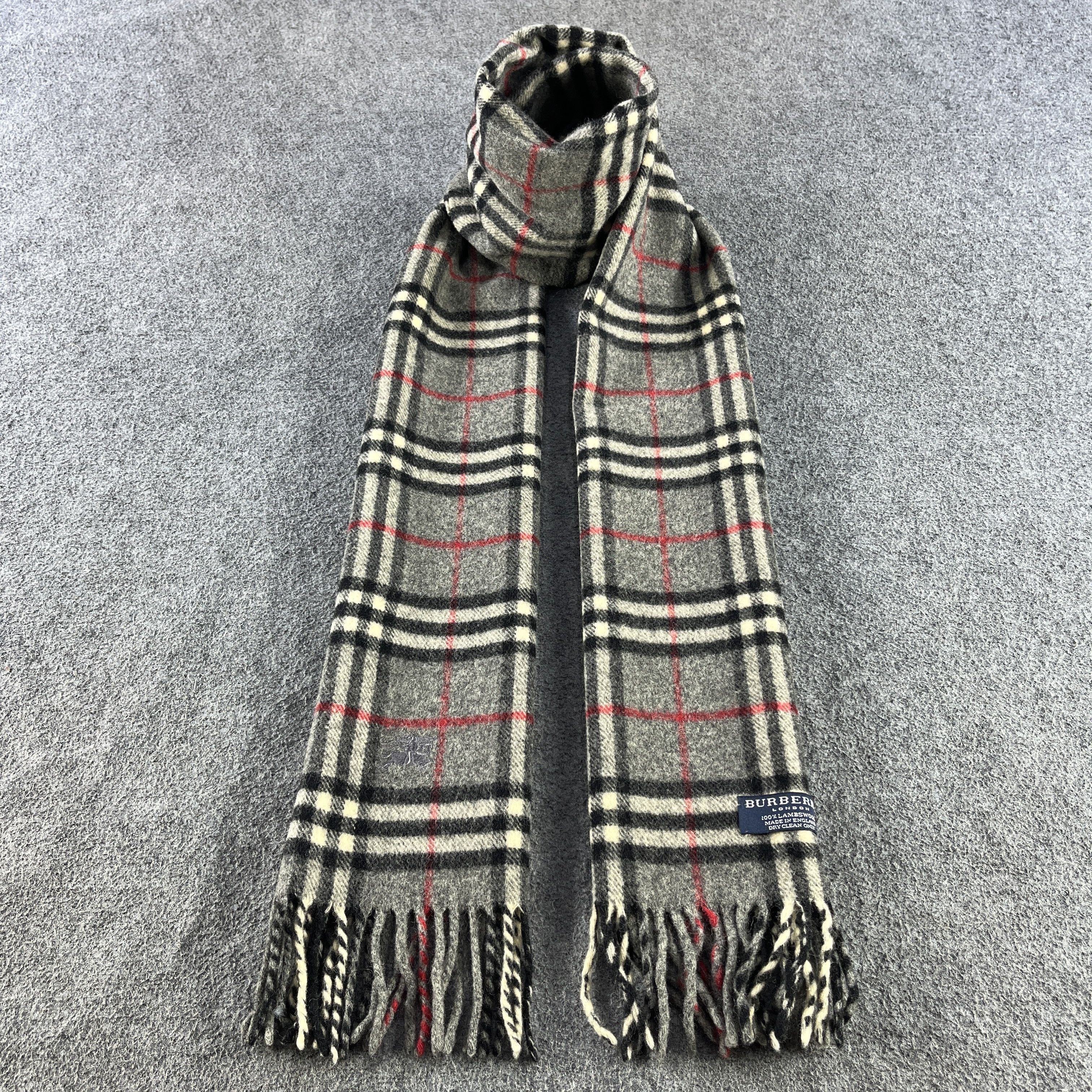 Vintage Burberry Scarf Muffler Neckwear T1403