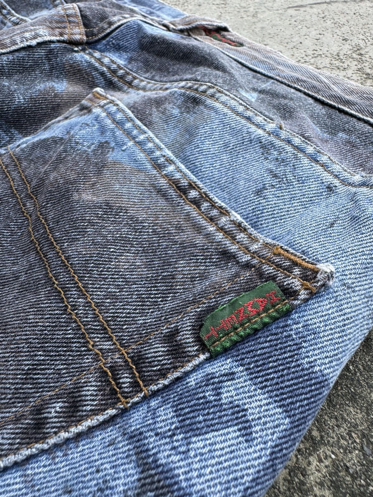 Katharine Hamnett London RARE Design🔥Vintage Katharine Hammett printed denim jeans Size US 31 - 20 Thumbnail
