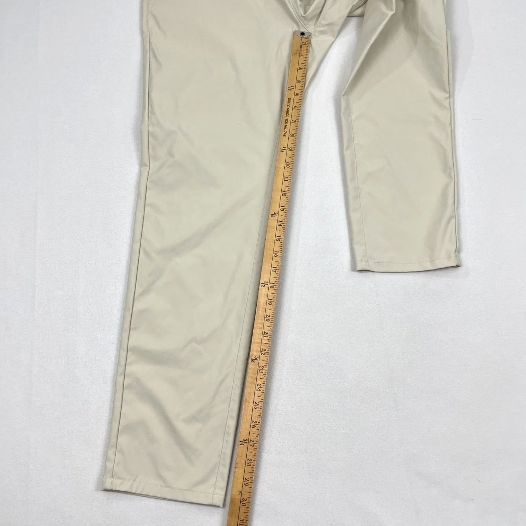 Vintage Marcus Pierce Renegade Pants Mens 34 x 31 Slim Straight Birch Brown Casual Golf Pants Mens Slim 34x31 Brown Exterior: Button, Zipper, Logo Vintage: No Size US 34 / EU 50 - 4 Thumbnail