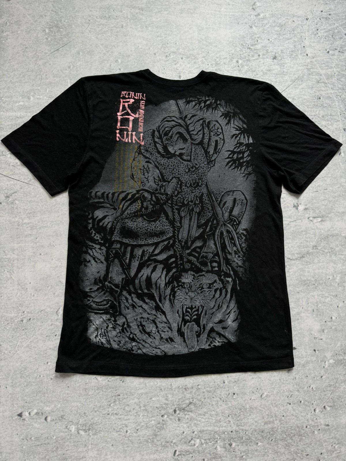 Band Tees × Japanese Brand × Vintage Ronin full print big logo Japanese tee 00s Size US XL / EU 56 / 4 - 2 Thumbnail