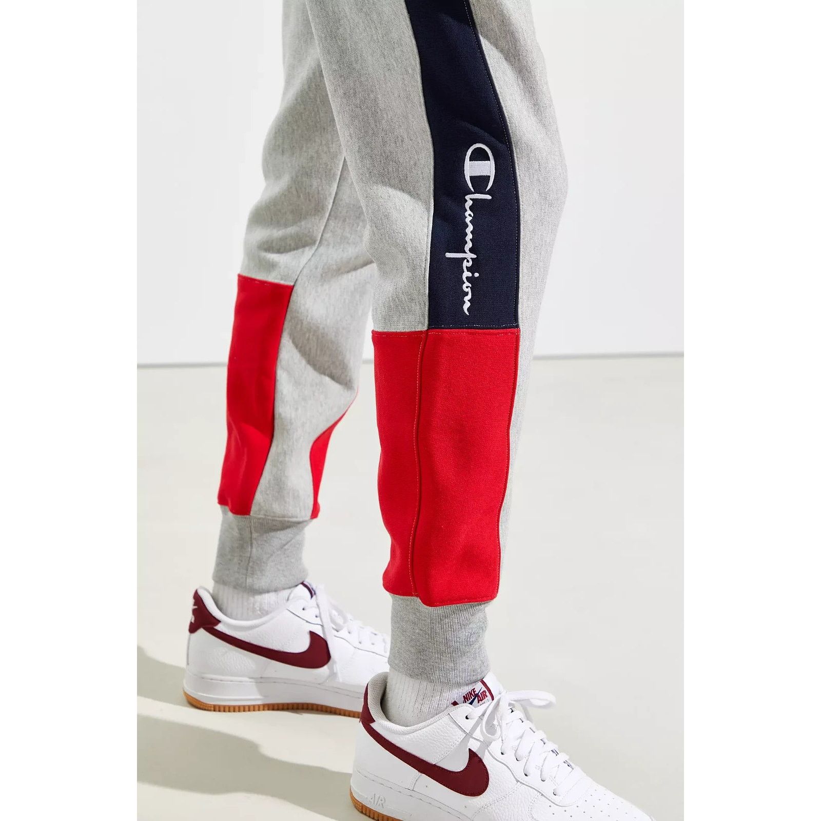 Champion CHAMPION GREY JOGGER SWEATPANTS Y2K Medium A003250 Size US 32 / EU 48 - 2 Thumbnail