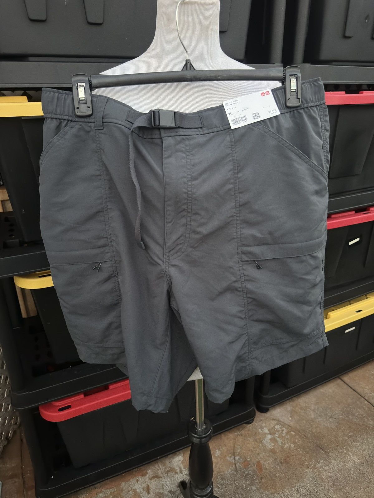 Uniqlo New Uniqlo Shorts Mens Size XL Dark Gray Canvas Pull On Size US 36 / EU 52 - 1 Thumbnail