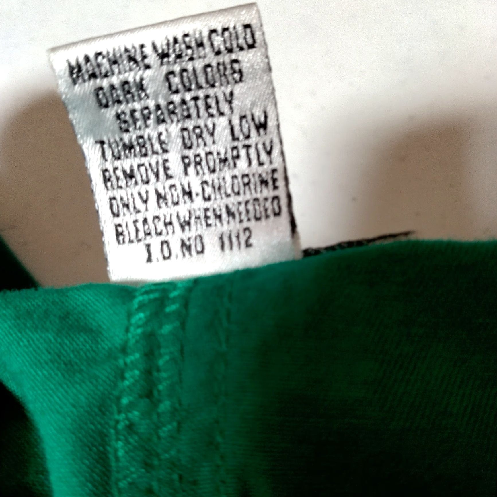 Vintage VINTAGE Gitano Shirt Female Small Green Twill Button-Up V-Neck 90s Classic Womens Size S / US 4 / IT 40 - 7 Thumbnail
