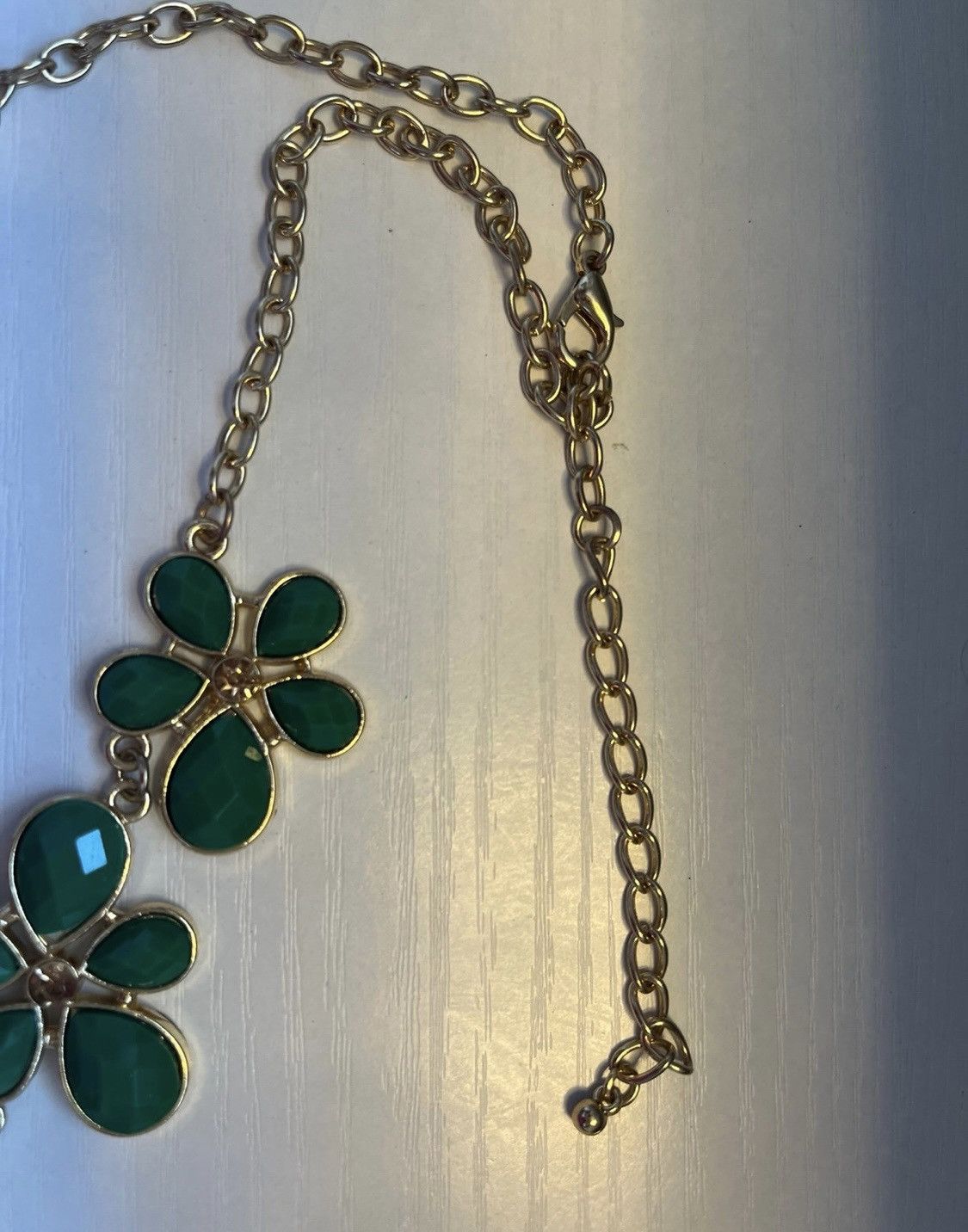 Other Elegant Gold and Green Floral Necklace Size ONE SIZE - 5 Thumbnail