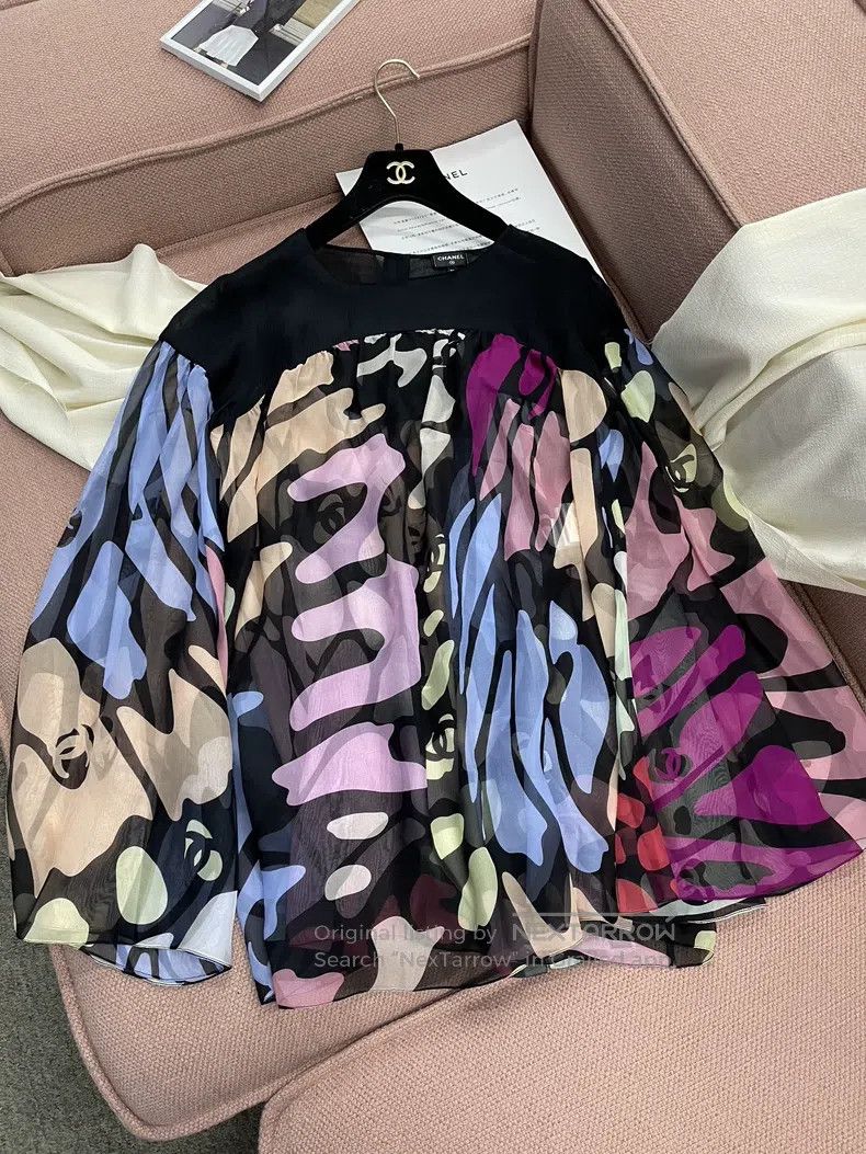 Chanel Chanel 22S colour printed silk long sleeves Size XS / US 0-2 / IT 36-38 - 1 Thumbnail
