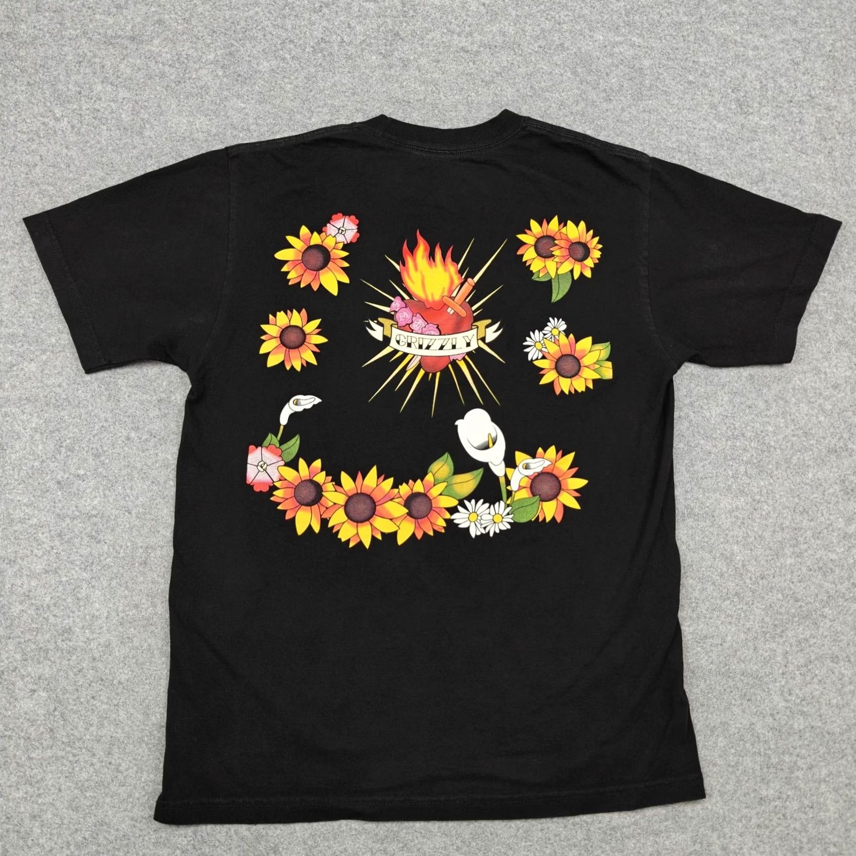 Sunflower Grizzly Shirt Mens L Black Flaming Heart Sunflower Floral Graphic Tee Skate Size US L / EU 52-54 / 3 - 5 Thumbnail