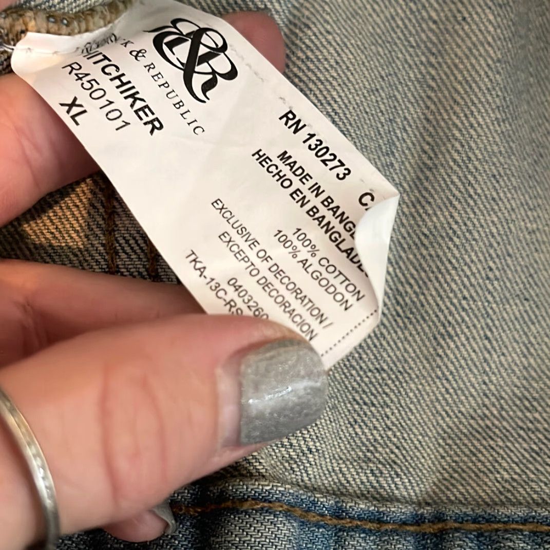 Vintage ROCK & REPUBLIC Women’s Hitchhiker Denim Studded Collar Jacket Light Wash XL Coat Denim Size XL / US 12-14 / IT 48-50 - 6 Thumbnail