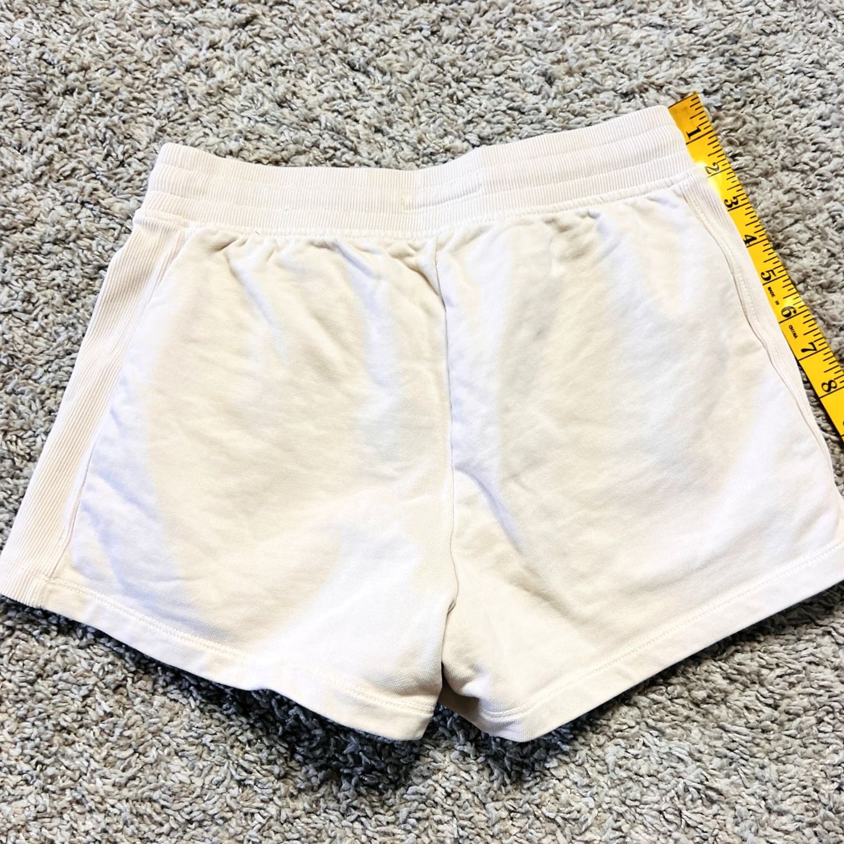 Tommy Hilfiger Tommy Hilfiger Beige Lounge Pajama Short with Pockets XS Ladies XS Lounge Pajama Short Beige Tommy Hilfiger Women Vintage-style Comfortwear Size 26" / US 2 / IT 38 - 3 Thumbnail