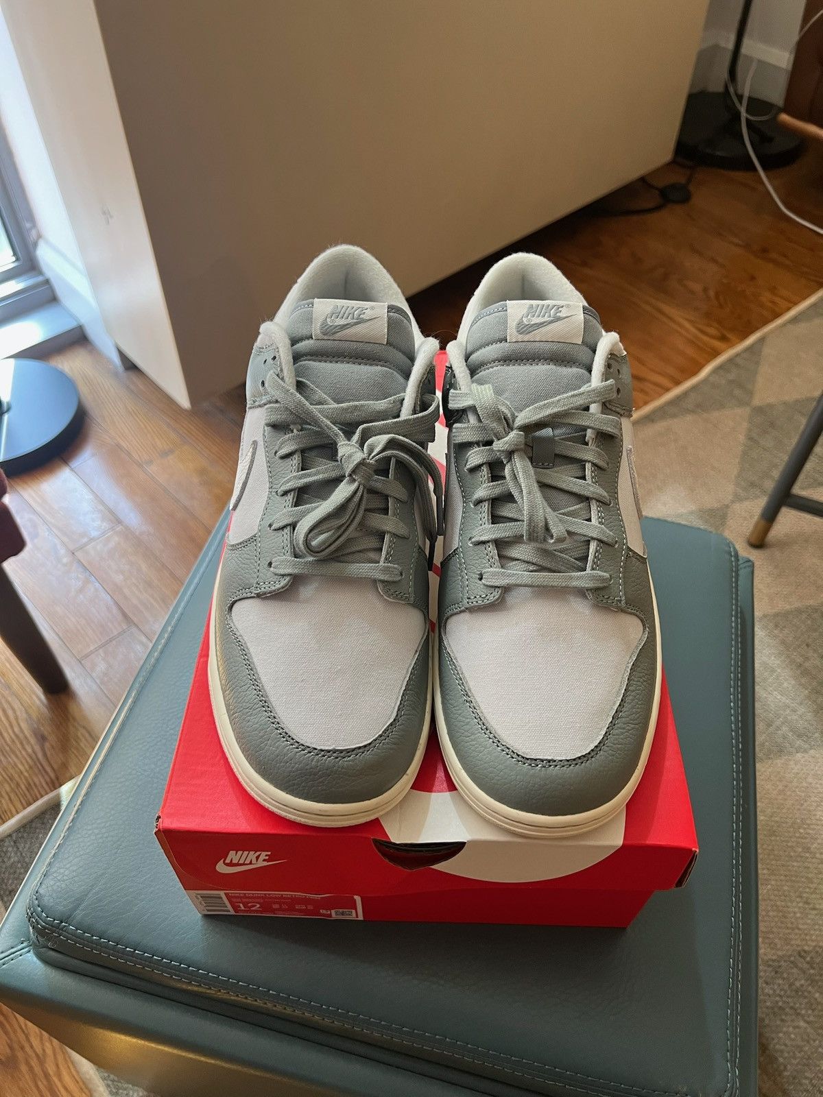 Nike Nike Dunk Low PRM - Mica Green ( SZ 12 ) Size US 12 / EU 45 - 5 Thumbnail