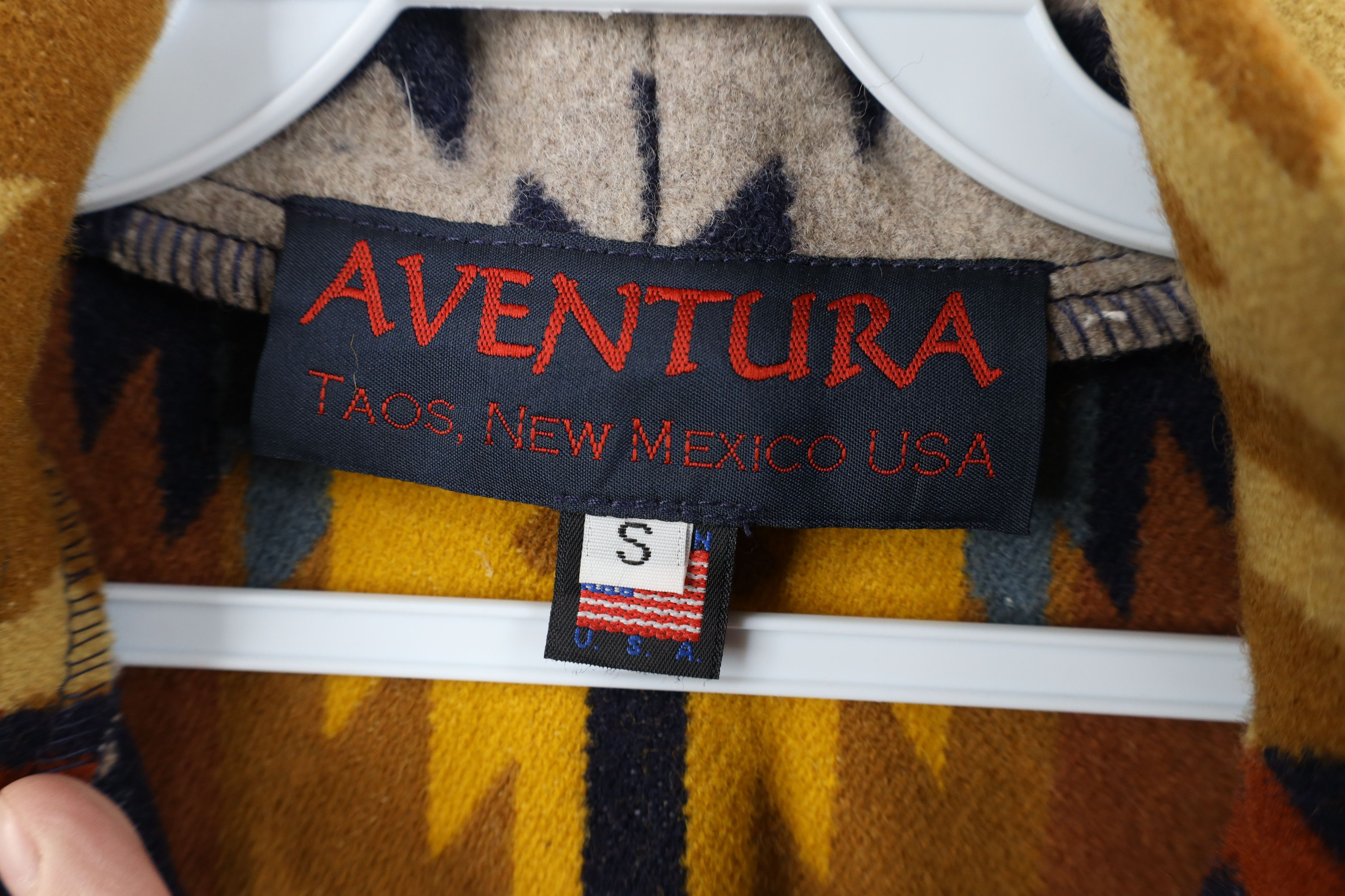Vintage Vintage 90s Streetwear Southwestern Blanket Button Vest USA Size S / US 4 / IT 40 - 6 Thumbnail