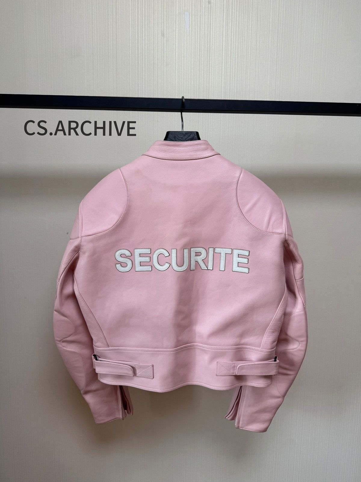 Vetements Vetements 17FW“SECURITE”Pink motorcycle leather jacket Size US S / EU 44-46 / 1 - 2 Thumbnail