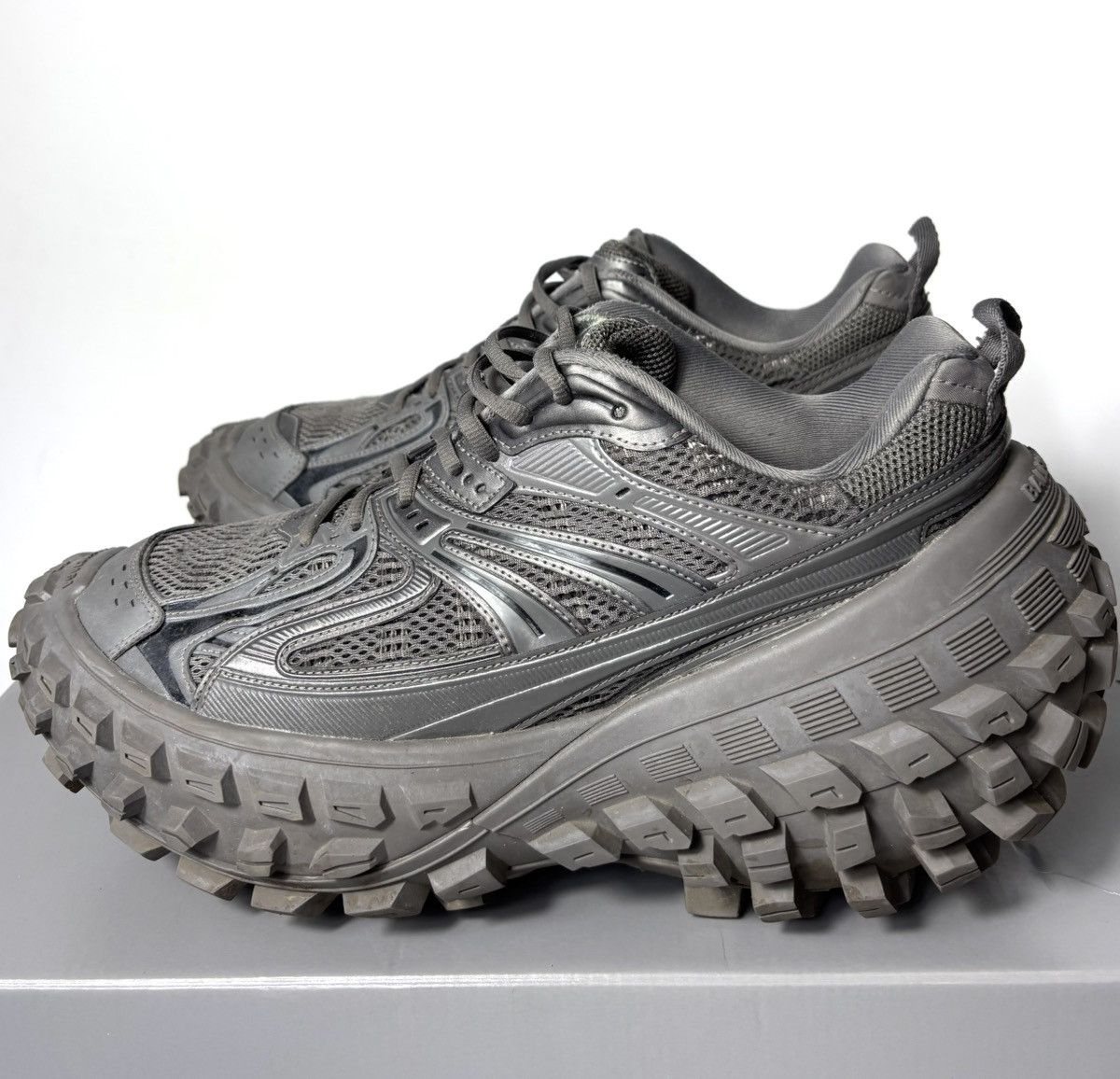 Balenciaga Balenciaga Defender Bouncer sneakers Size US 13 / EU 46 - 2 Thumbnail