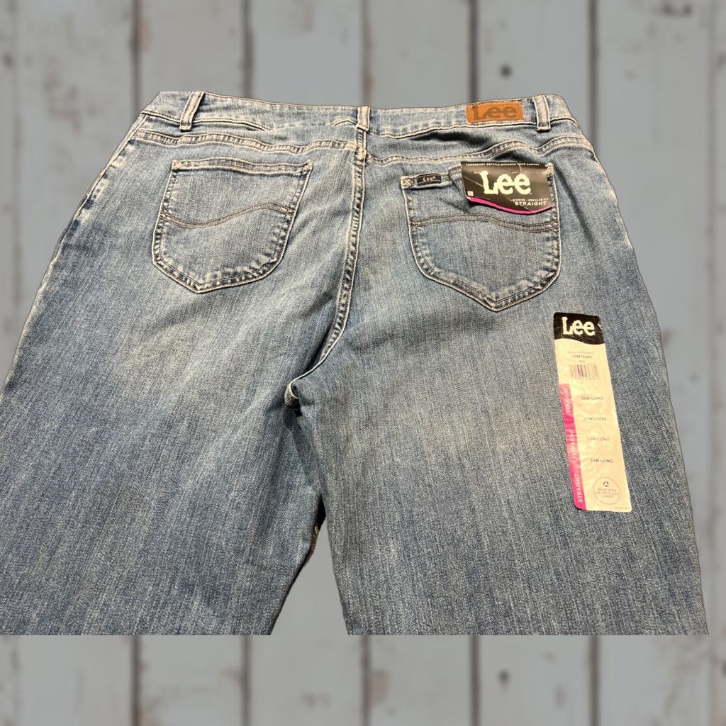 Lee Lee Women's 20W Blue Straight Denim Jeans Regular Fit Mid Rise Size 42" / US 20 - 1 Thumbnail