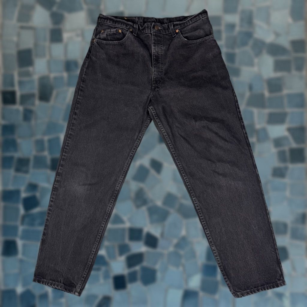 Levi's VINTAGE Levi's 550 Jeans Mens 38x30 USA Made Relaxed Fit Tapered Grunge Skater Shirt Size US 38 / EU 54 - 1 Thumbnail
